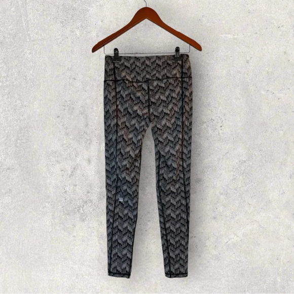 VICTORIA’S SECRET VSX Knockout Tight Pant - Medium - Geometric Print & Pink Logo - Picture 6 of 12